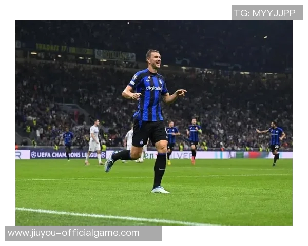 中超精彩对决：里昂与那不勒斯激战成和补时瞬间引发全场狂欢