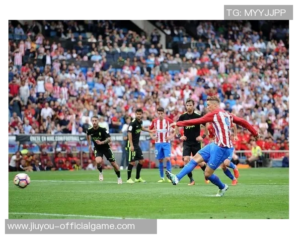 西甲焦点战那不勒斯与里昂平局点球大战引发争议与热议